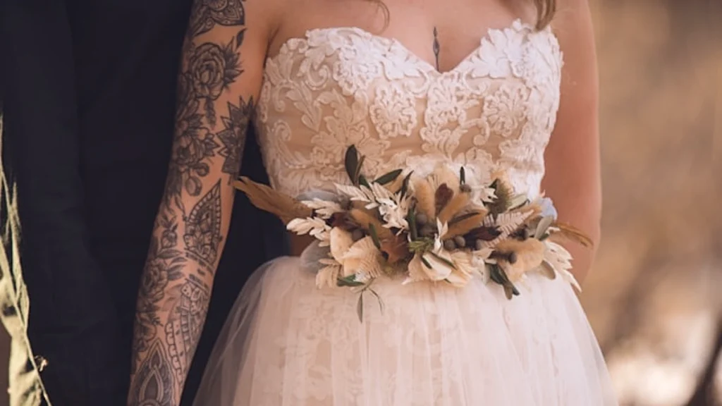 15 Flattering Mother of the Bride Outfits That Hide the Tummy